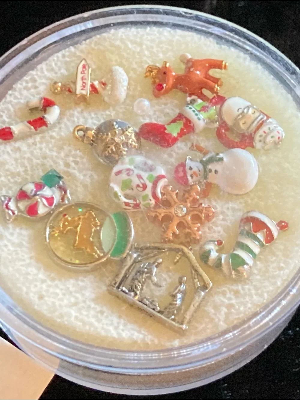 Origami Owl Red Green White Gold Christmas Floating Charm Lot